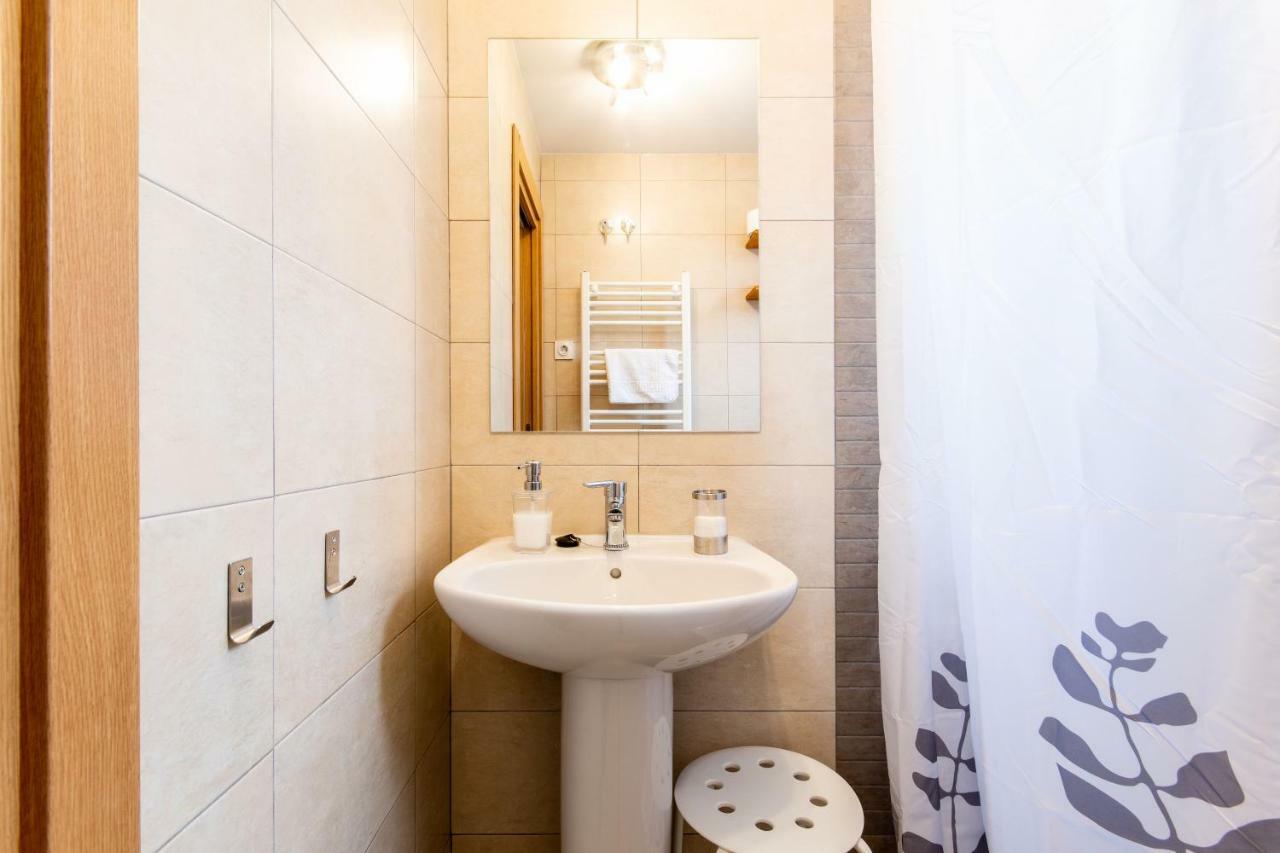 1 Habitacion Apartamento Temporada Lucero Madrid Kültér fotó